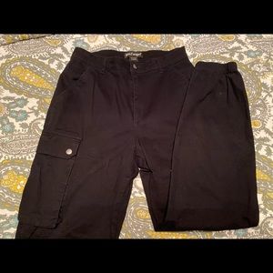 High Rise Cargo Pants - Size M